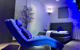Modern Suite #1 Pasavento